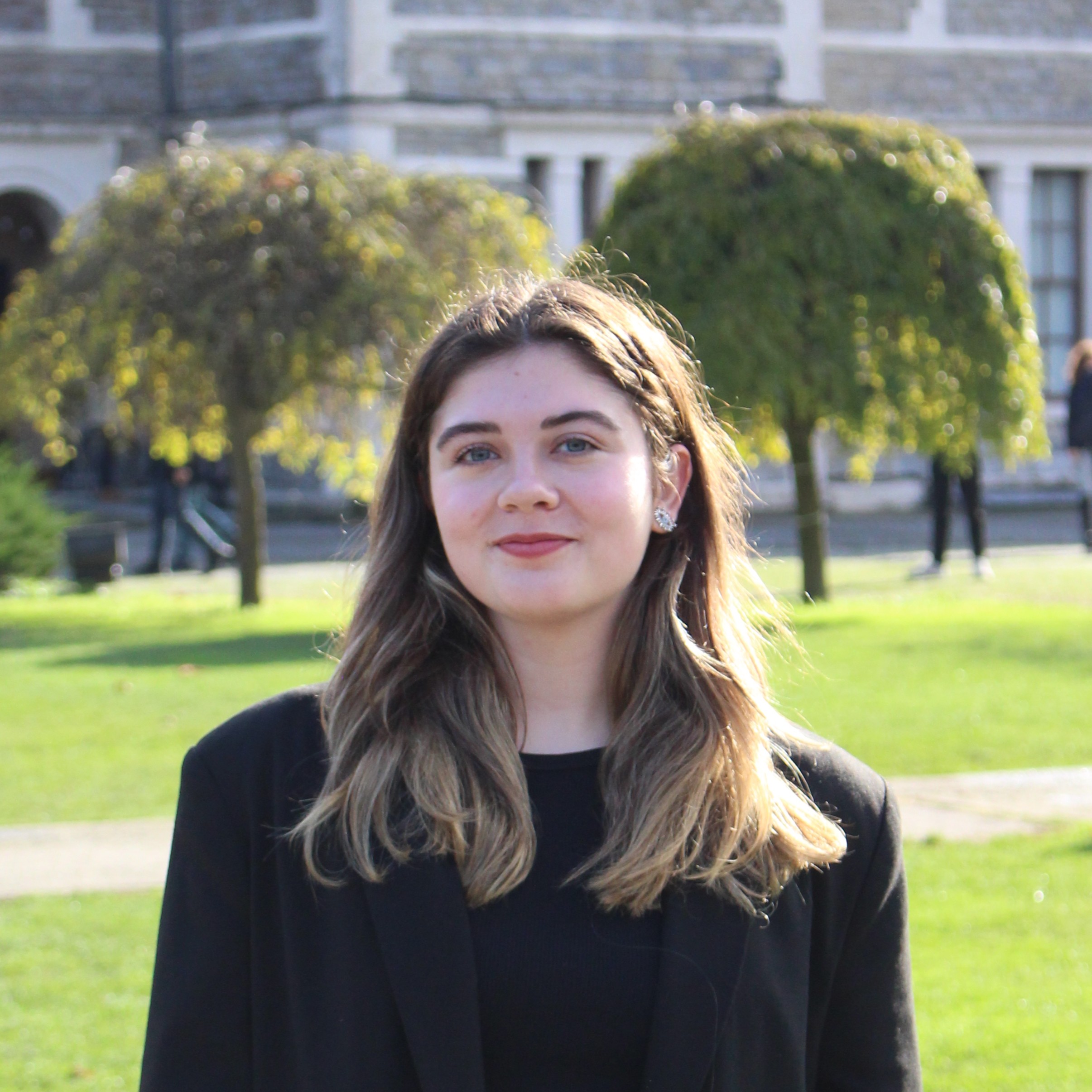 Ayşe Hıdımoğlu