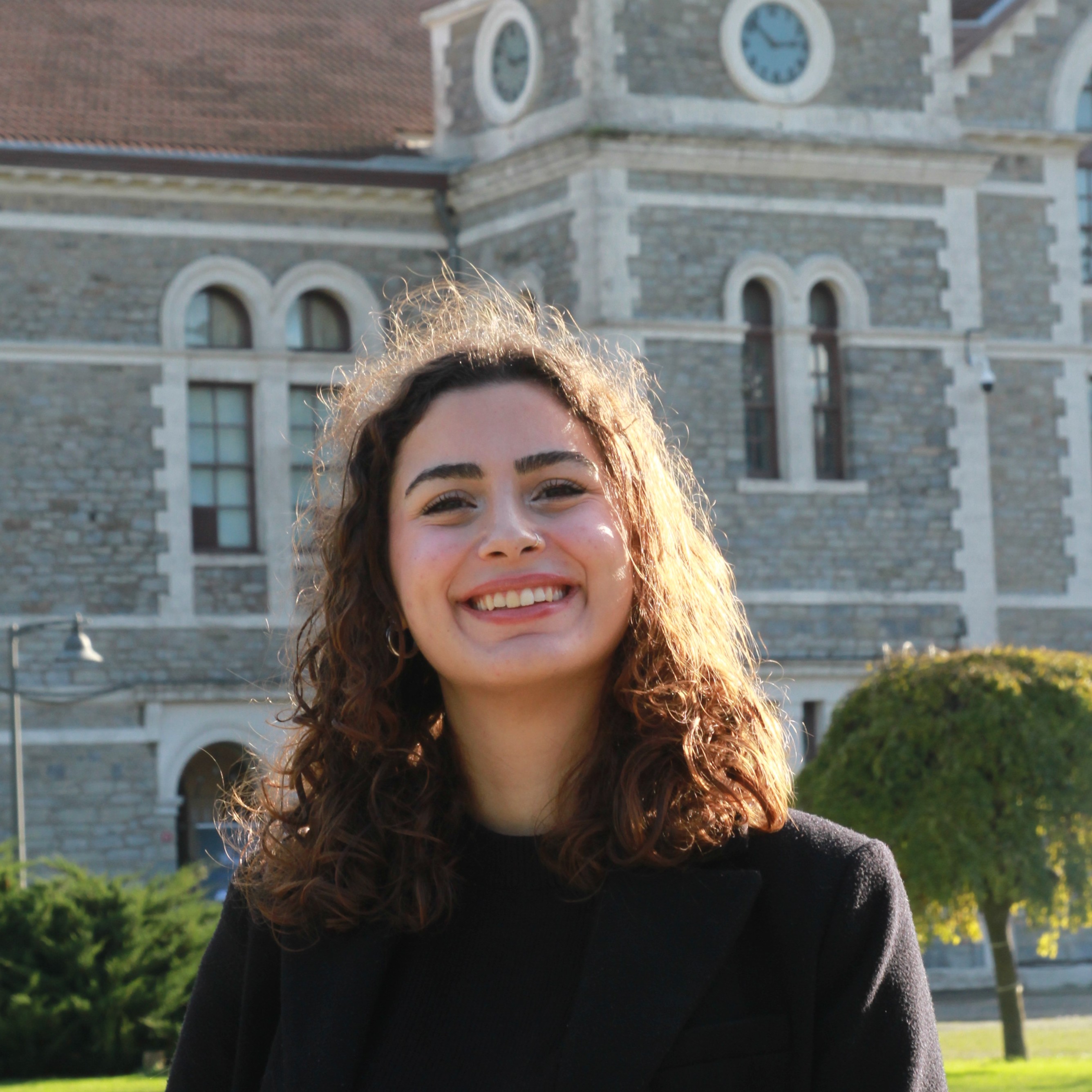 Irmak Gül